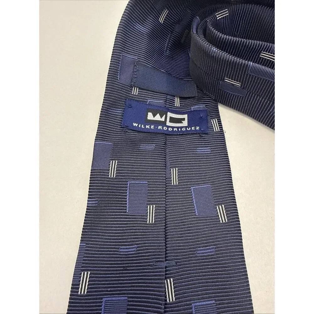 Wilke Rodriguez Navy Blue Geometric Pattern Tie Necktie